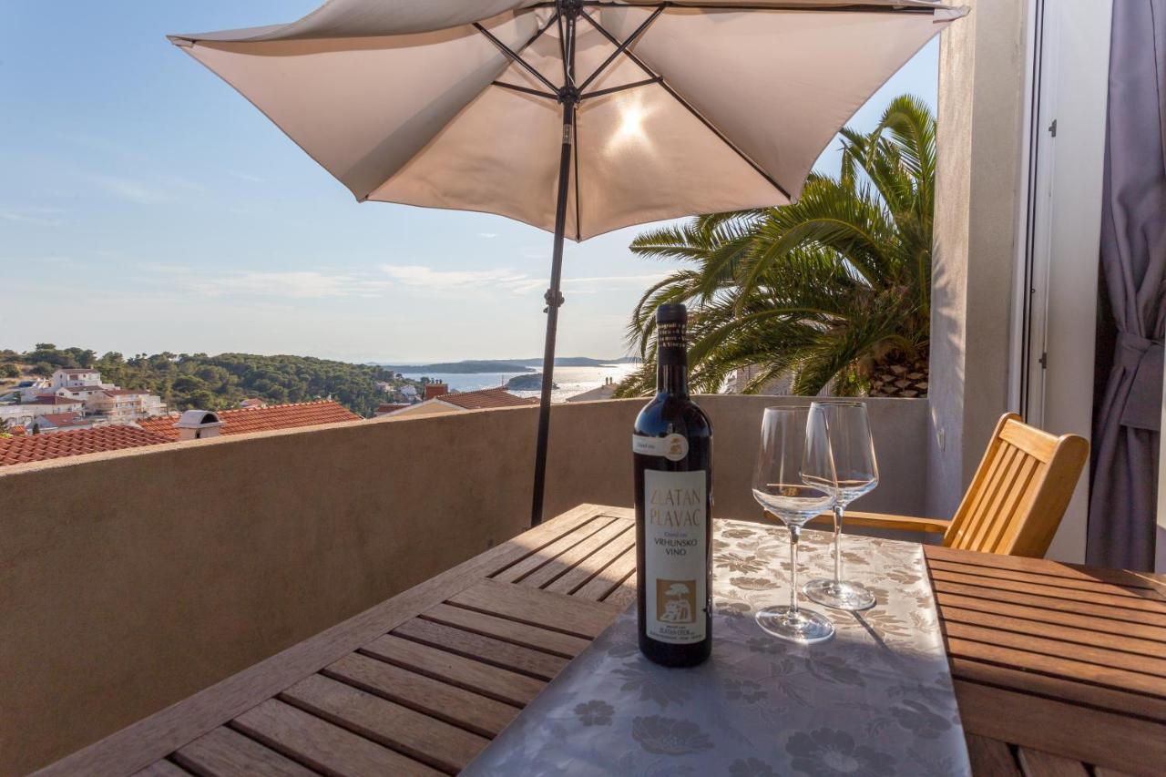Apartman Lucy Hvar Town Exteriör bild