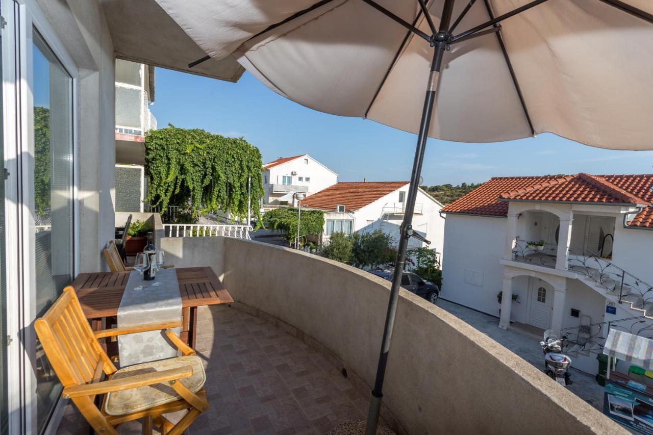 Apartman Lucy Hvar Town Exteriör bild