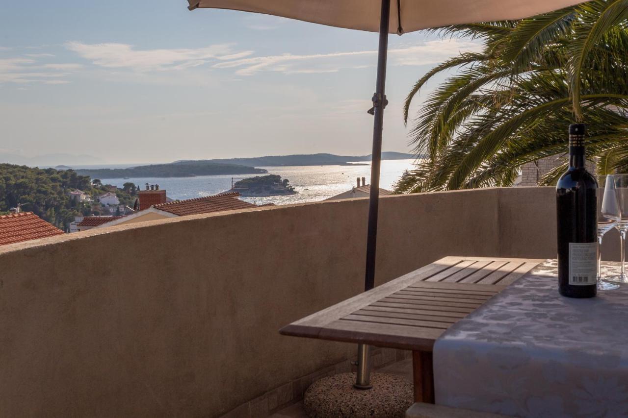 Apartman Lucy Hvar Town Exteriör bild