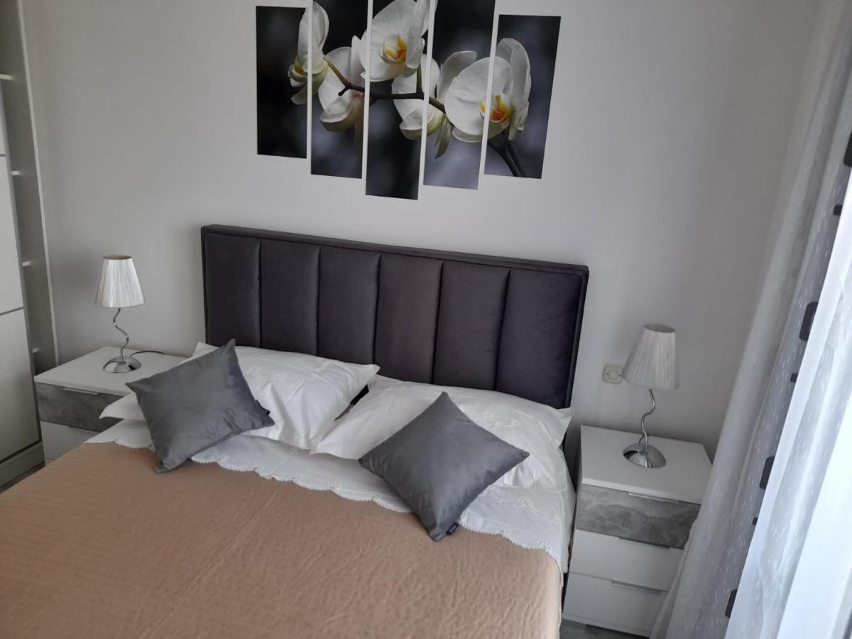Apartman Lucy Hvar Town Exteriör bild