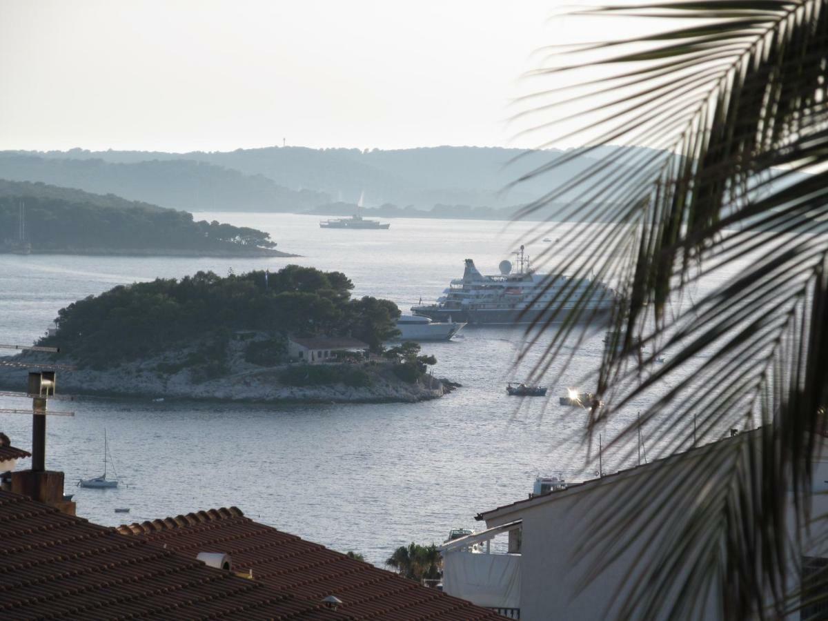 Apartman Lucy Hvar Town Exteriör bild